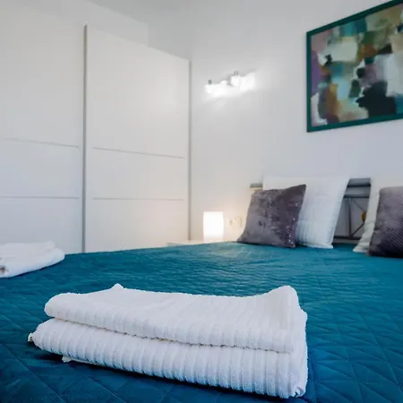 San Eugenio De Lux Ap 312 شقة