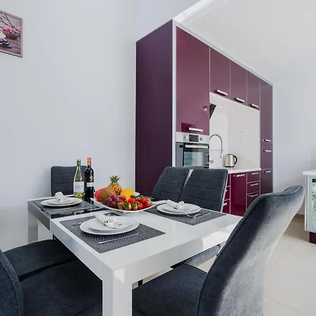 San Eugenio De Lux Ap 312 شقة *